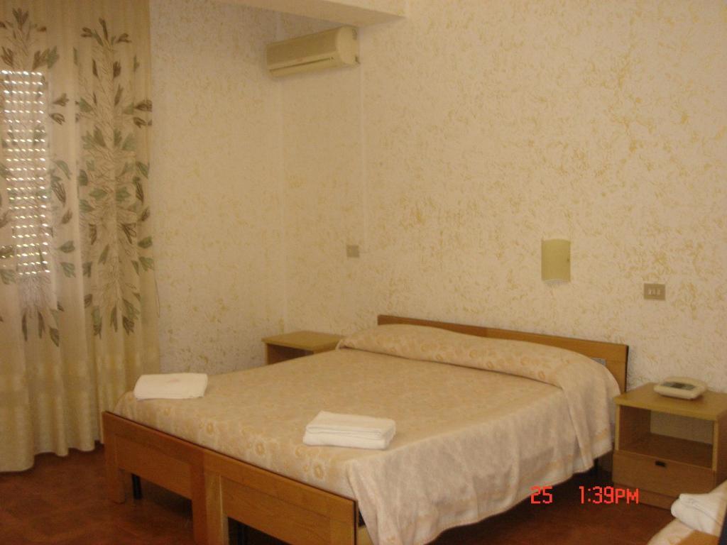 Hotel Ristorante Solari Briatico Room photo
